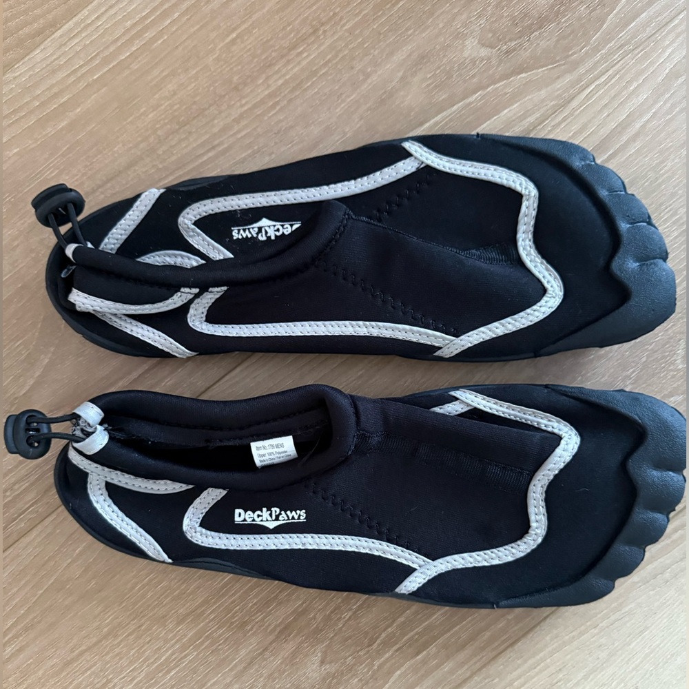 Water shoes. Men’s sizing